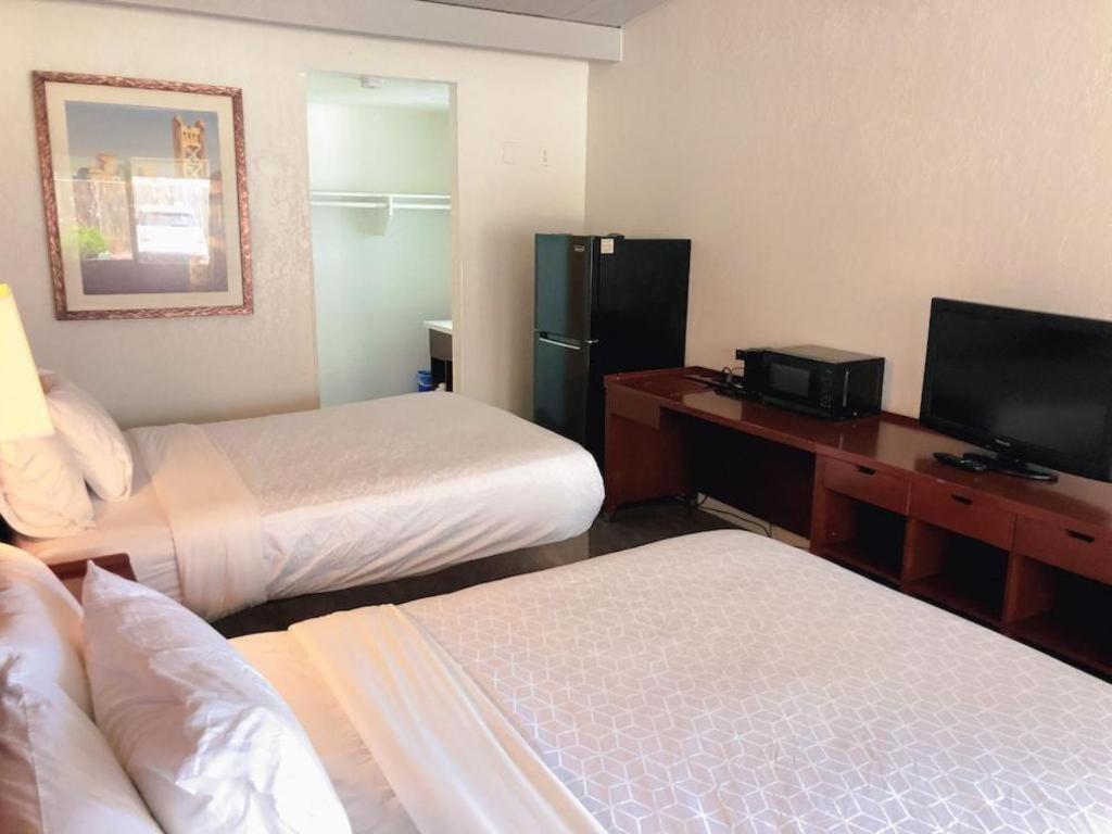 Motel Super 8 By Wyndham San Jose Airport à Santa Clara Extérieur photo